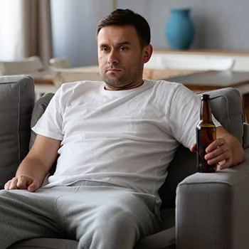 Почему алкоголь вызывает ощущение успокоения и как он влияет на нервную систему